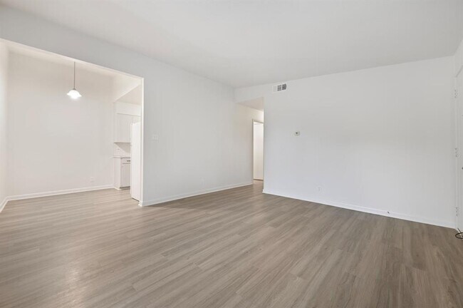 Photo - 1815 Ohlen Rd