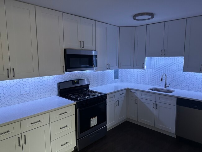 Photo - 2401 W Balmoral Ave Unit 3G