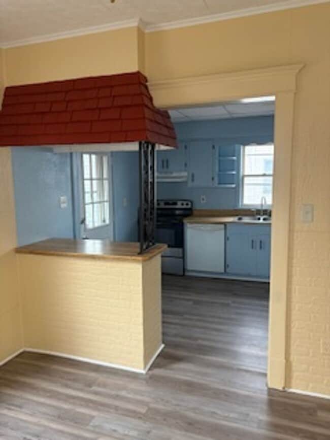 Photo - 3 BR house, garage, fenced yard