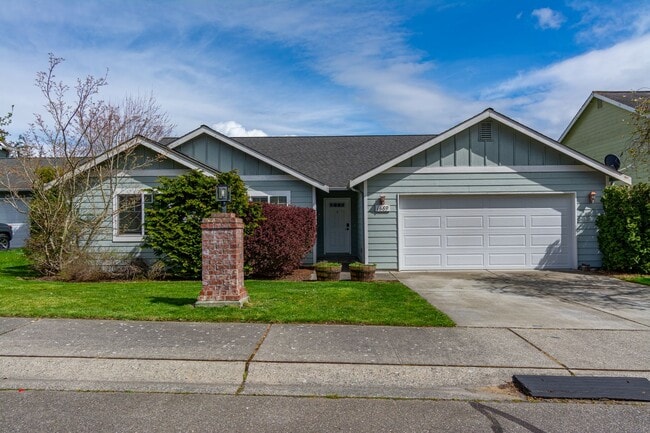 Building Photo - 3 Bed 2 Bath in Cherry Hill Neighborhood