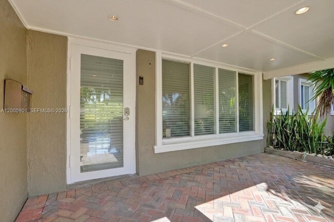 Photo - 417 NE 29th St