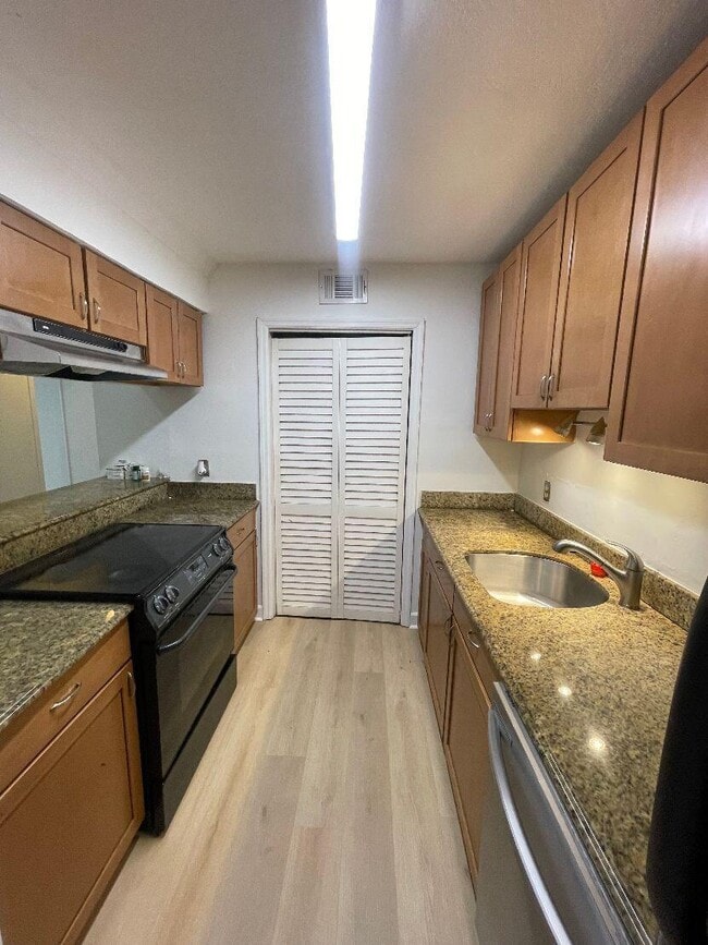 Photo - 2303 N Congress Ave Unit 11