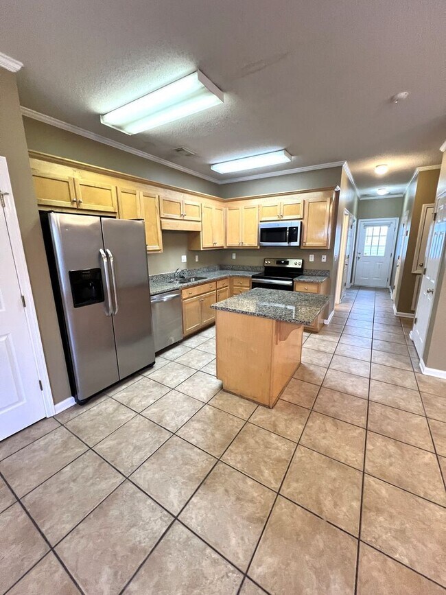 1205 14th Ave Unit B