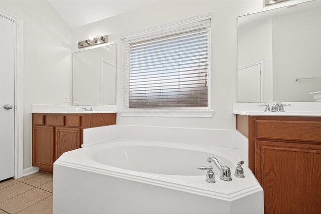 Photo - 13006 Rose Landing Dr