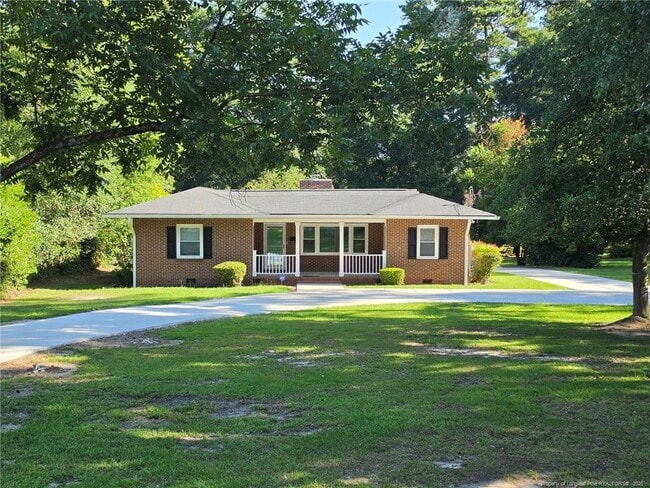 Photo - 216 Country Club Dr