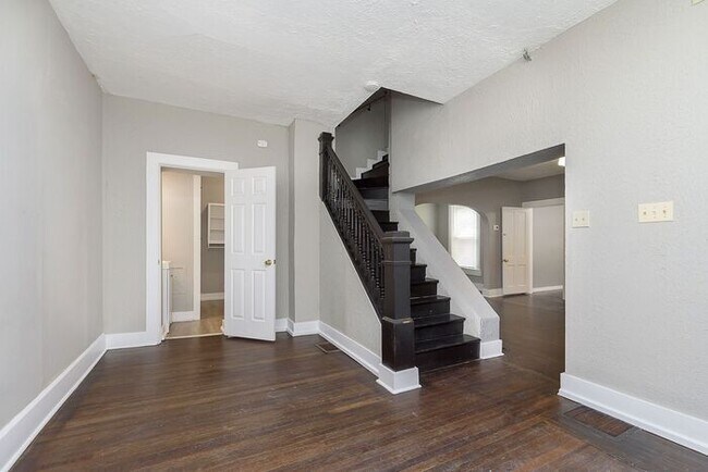 3 Bedroom Home Near Fountain Square