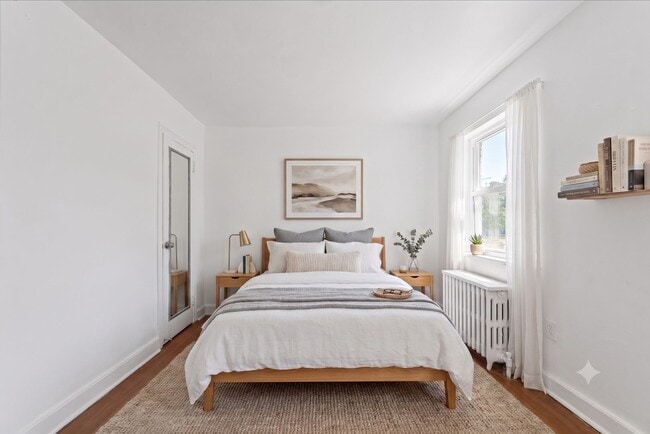 3847-3849 Beechwood Blvd