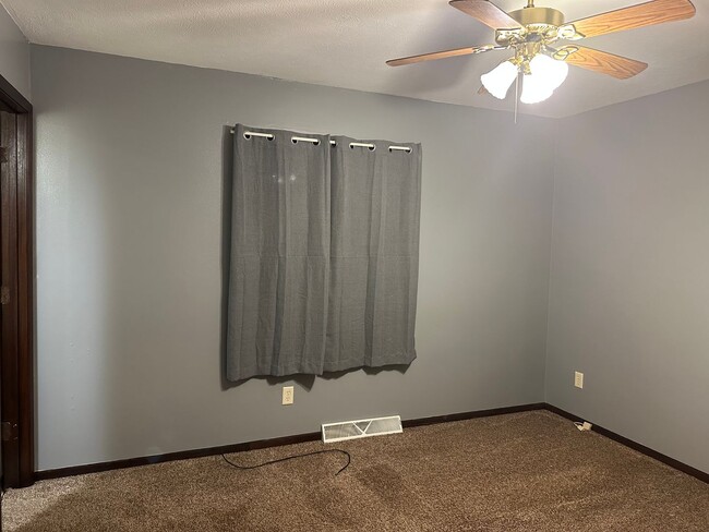 Photo - Spacious 3 BR/2 BA in nice north-side culd...
