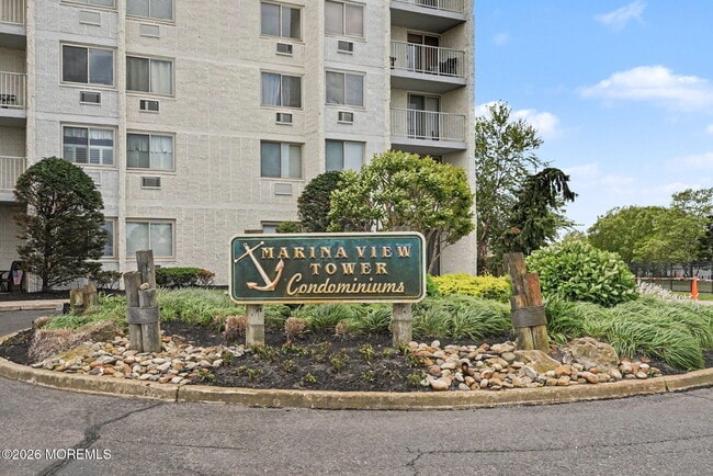 Photo - 1000 River Rd Unit 4G