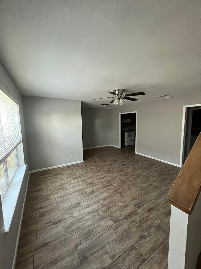 Photo - 2815 Longmire Dr Unit A