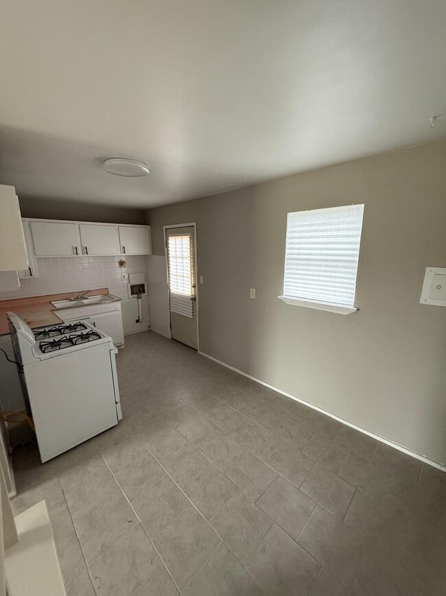 Photo - 3818 NE 26th Ave