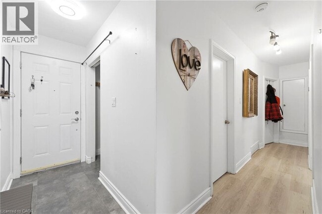 Photo - 133 Kingslea Dr