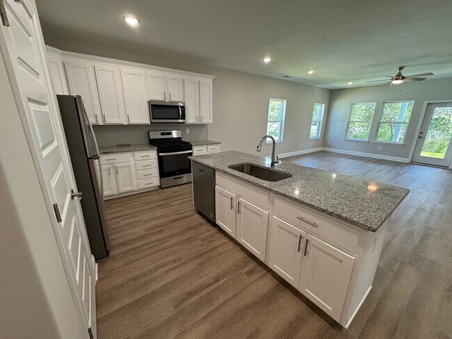 Photo - 207 Mosaic Dr