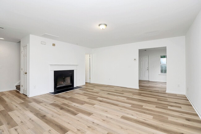 Photo - 1215 McAllister Dr