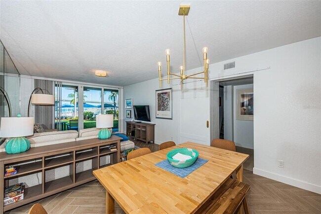 5901 Bahia Del Mar Cir N Unit 122