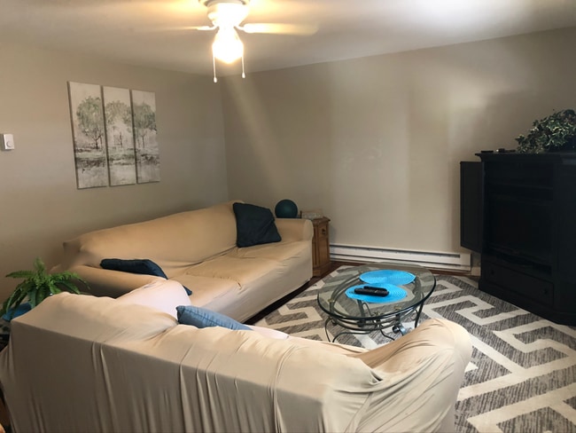 Photo - 45 Arbutus Ave