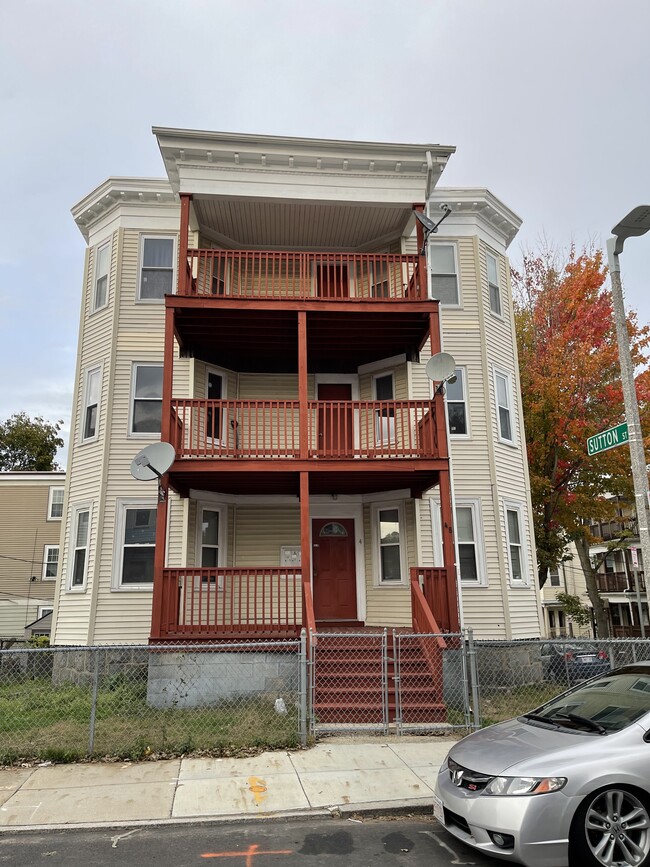 Building Photo - 48 Woolson St Unit 2