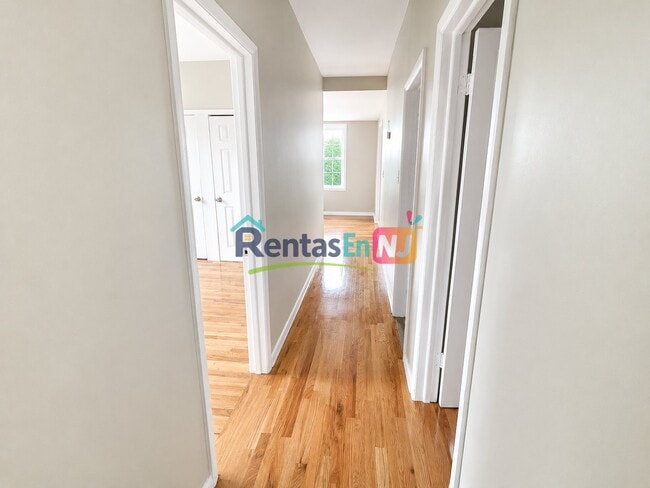 Photo - 76 N 9th St Unidad 14