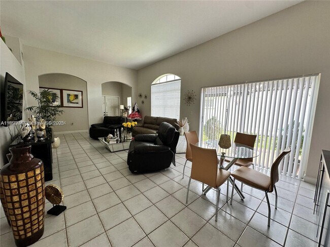 Photo - 12972 NW 10th St