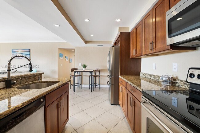 Photo - 2900 NE 30th St Unidad 7G