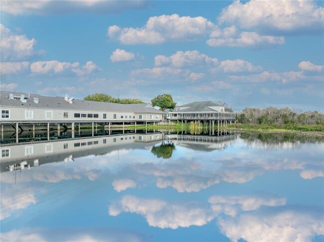 Photo - 185 N Pearl Lake Causeway Unit 210