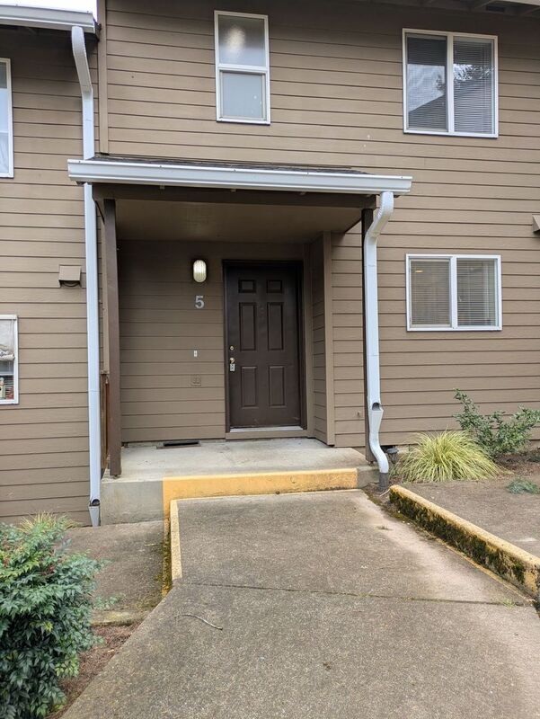 Photo - 17987 SW 115th Ave