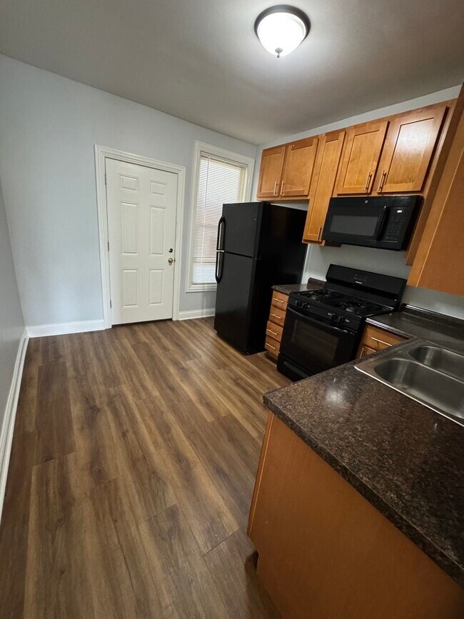 Photo - 3434 W Le Moyne St Unit 2