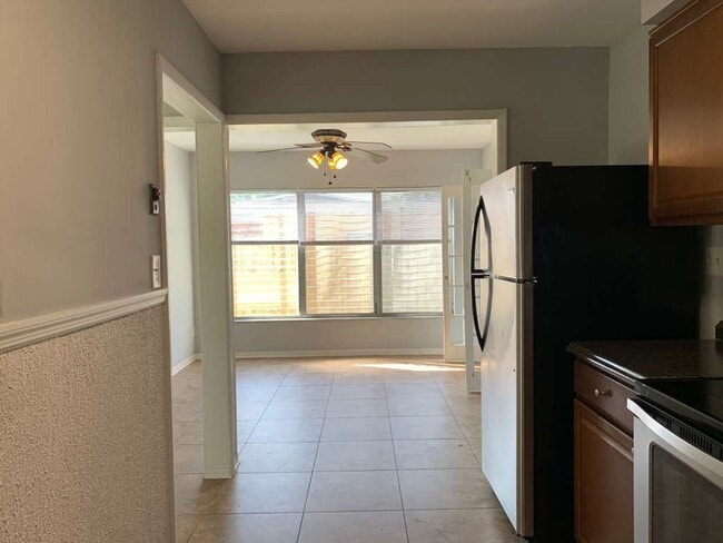 Photo - 3 Bedroom 2 Bath Home in Central Gulfport