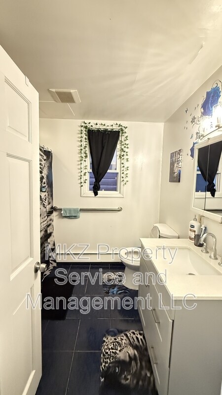 Photo - 279 Ontario St