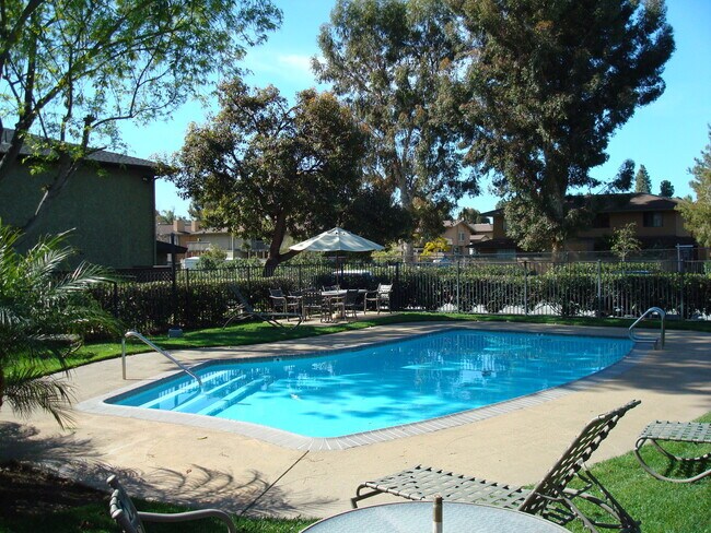 321 Rancho Dr Unit 14