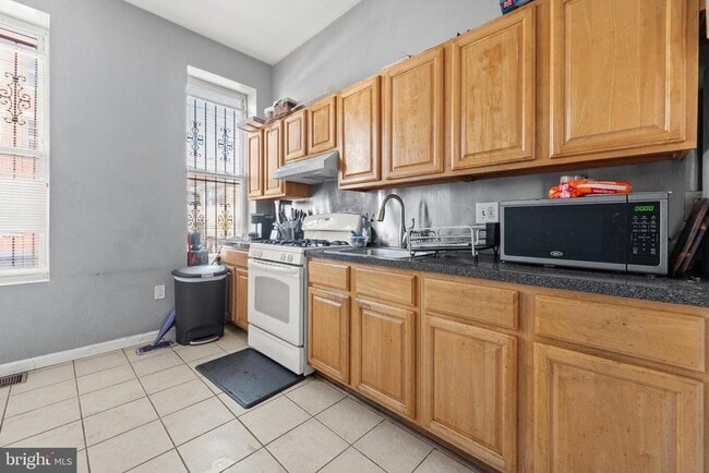 Photo - 1319 N 19th St Unit 1