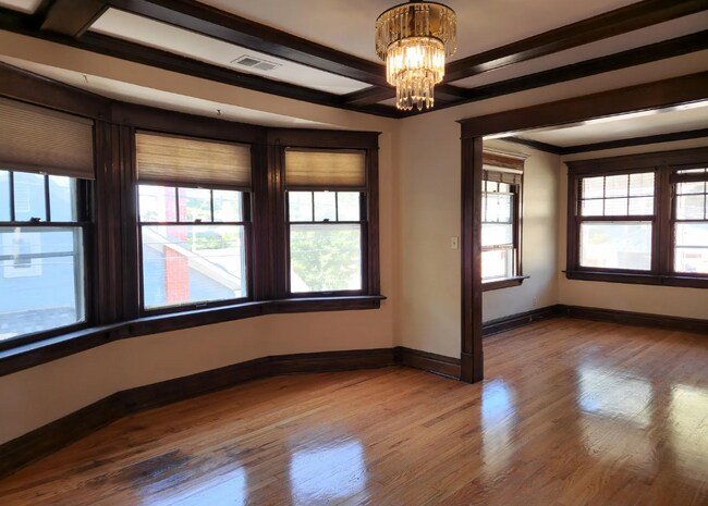 Photo - 811 E 39th St Unidad 2