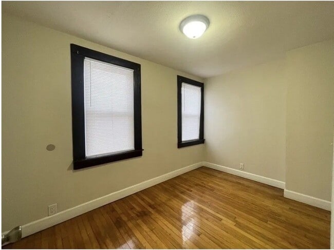 27 Wilcox St Unit 1L