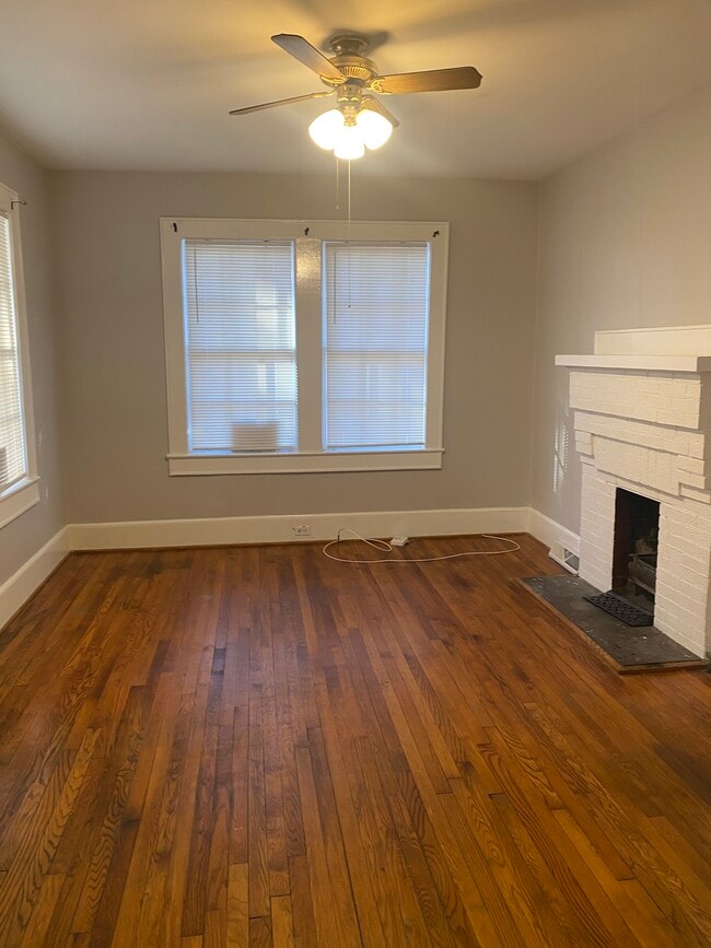 Photo - 2103 Marion St