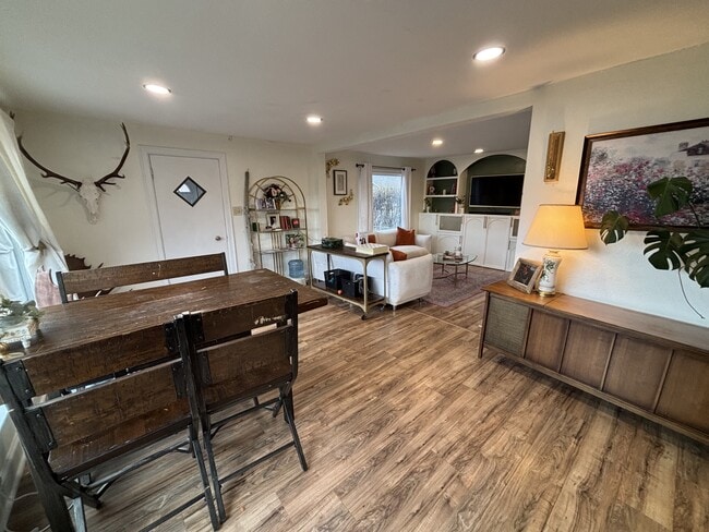 Photo - 1954 Florida Ave