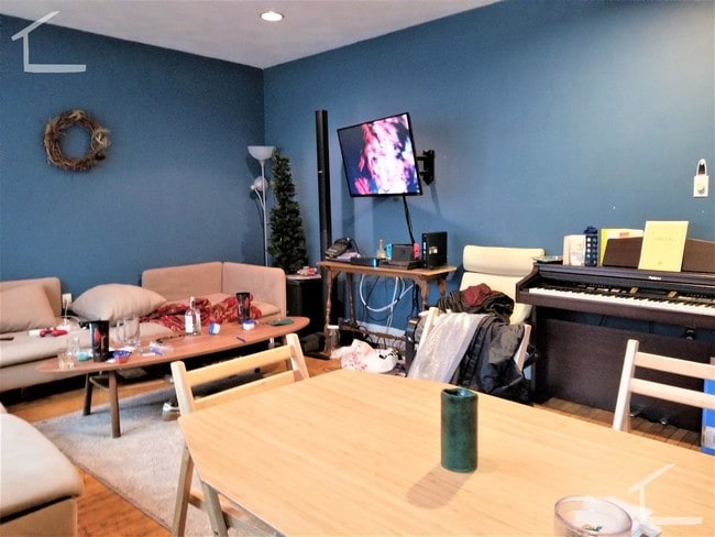 Photo - 28 Wadsworth St