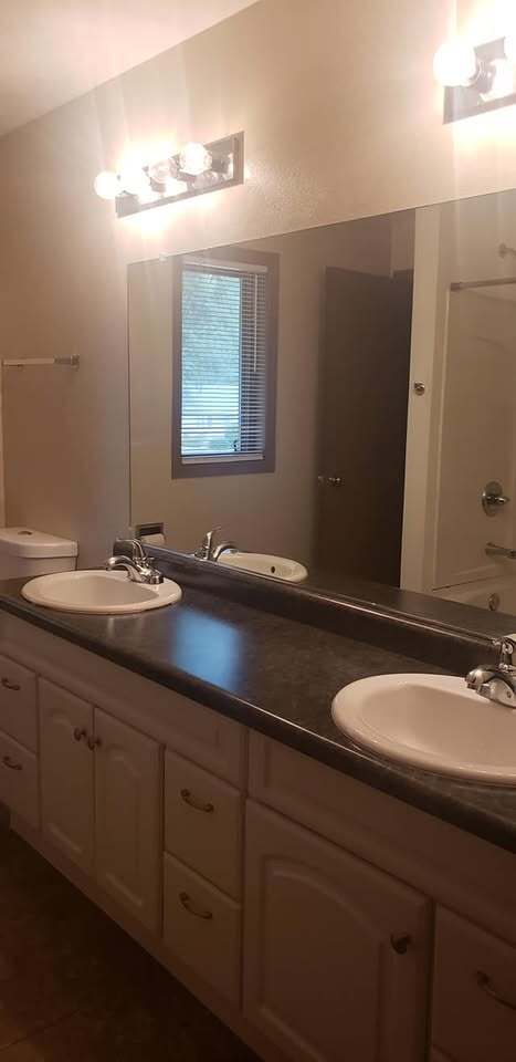 Photo - 1101 W Ridgeview Dr