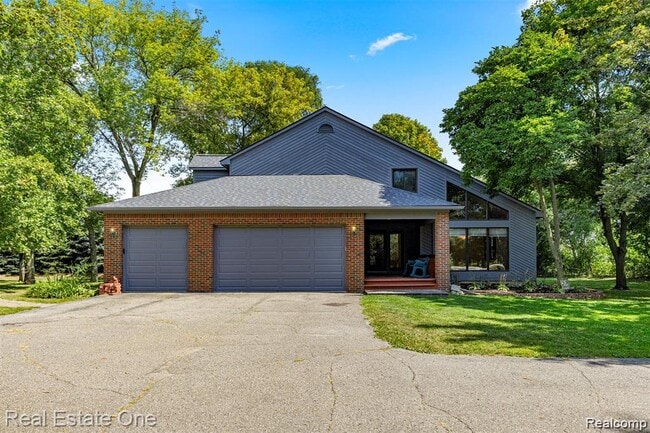 Building Photo - 18990 Beck Rd