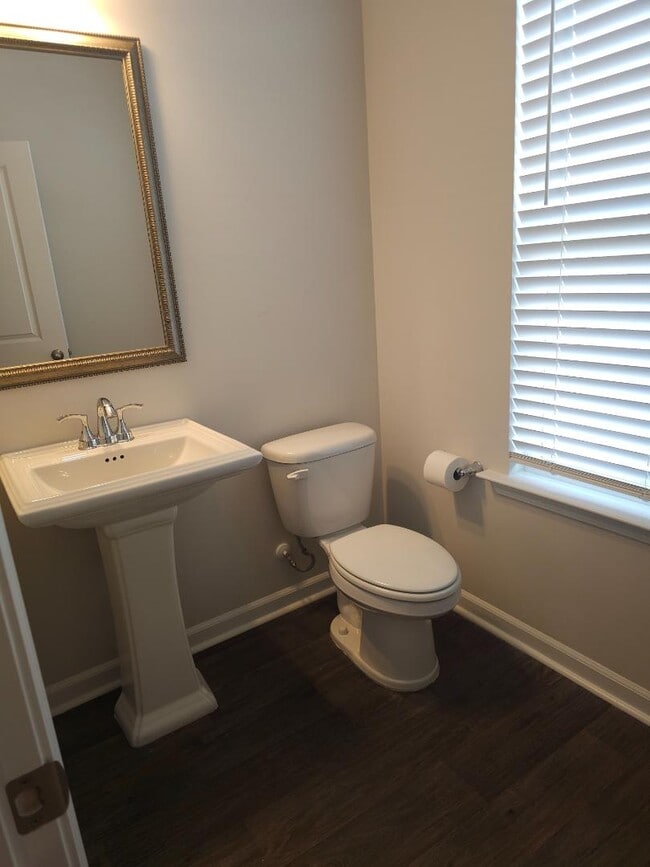 Photo - 102 Lowland Dr