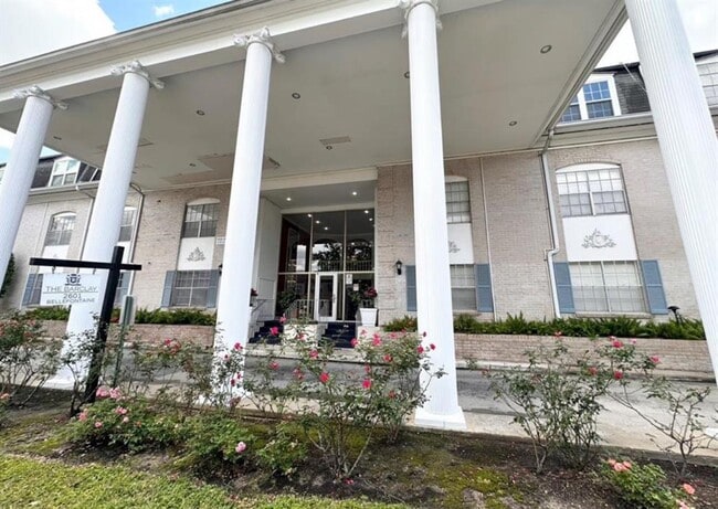Photo - 2601 Bellefontaine St Condo Unit B209