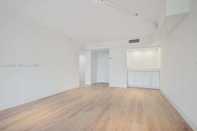 Photo - 20225 NE 34th Ct Unit 312