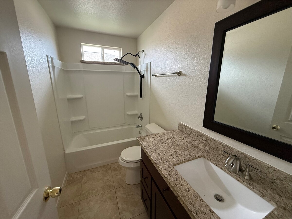 Photo - 2724 Avenue D