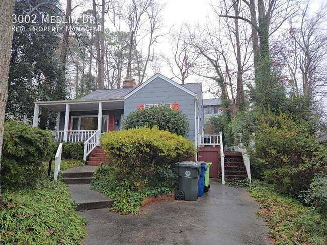 Photo - 3002 Medlin Dr