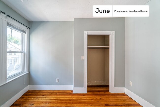 Photo - Room in Shared 6 bed/2 bath home Unit C