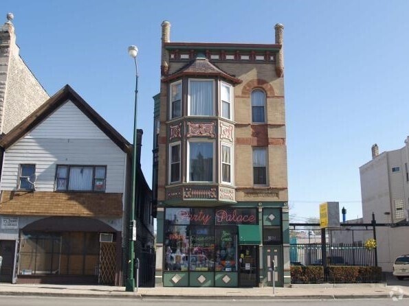 Building Photo - 3224 W North Ave Rental