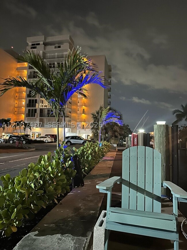 Photo - 1650 N Riverside Dr Unit 209