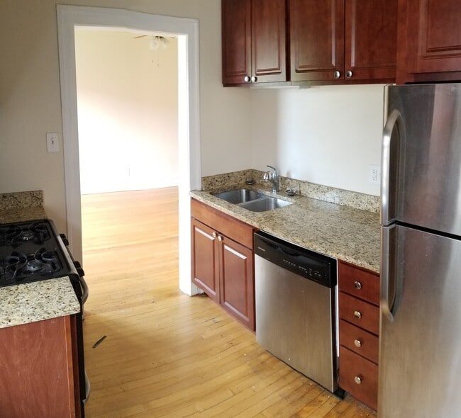 Building Photo - 4913 N Damen Ave Unit #1E