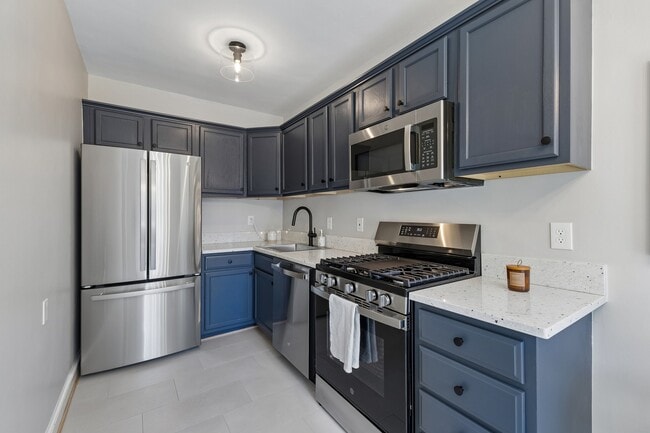 Photo - 715 S Washington St