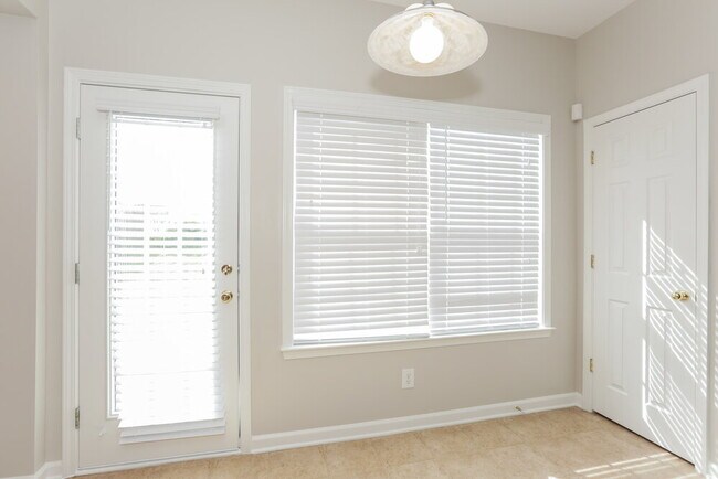 Photo - 11428 Lamoille Ln