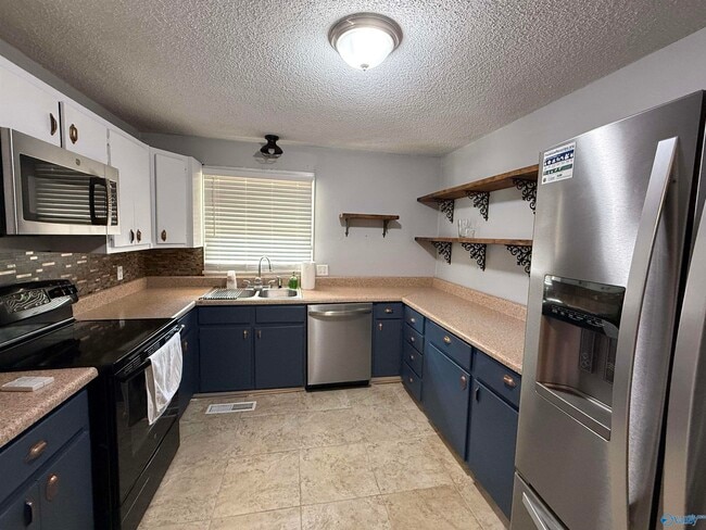 Photo - 114 Roberts St